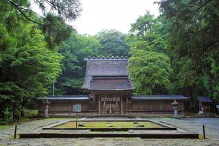 若狭彦神社